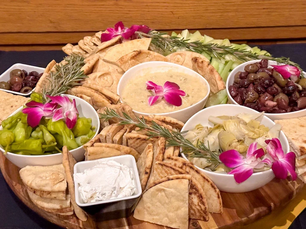 hummus and pita bread
